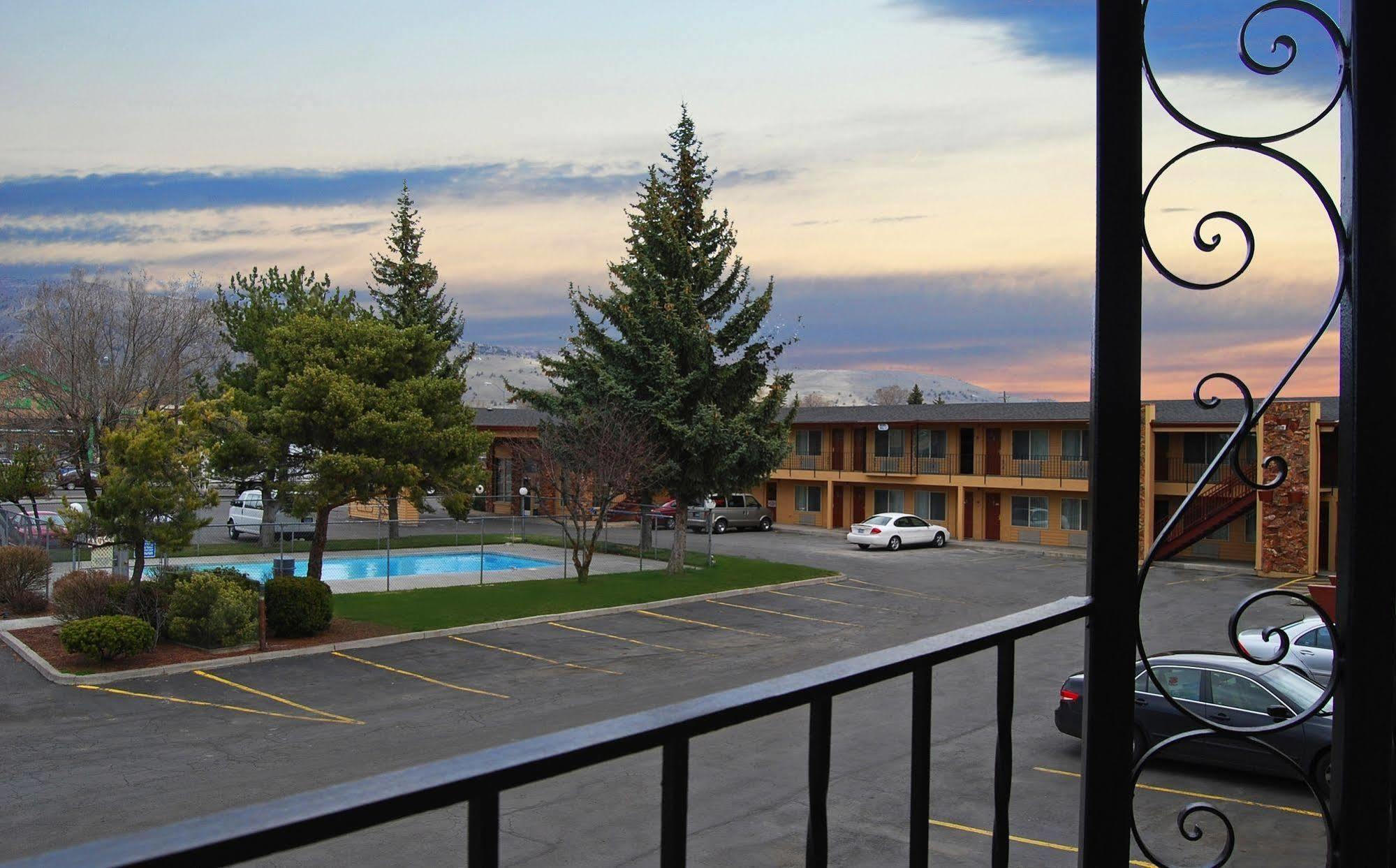 Cimarron Inn Klamath Falls Dış mekan fotoğraf